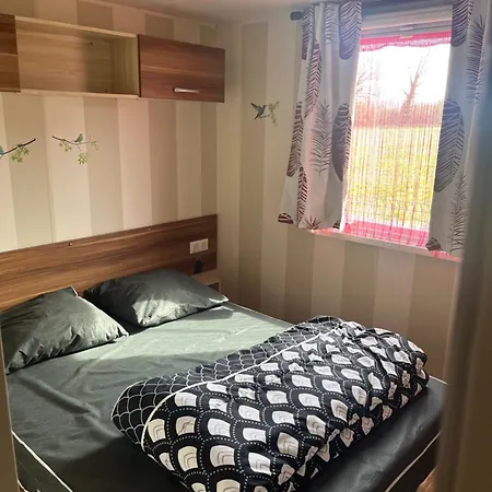 Mobilhome Proche Des Plages Camping