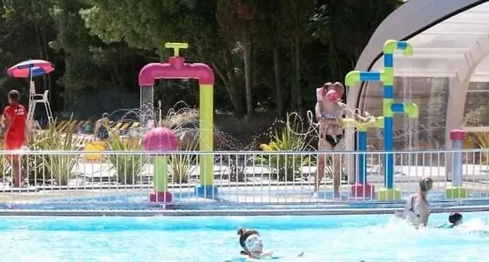 Mobilhome Proche Des Plages مكان تخييم *