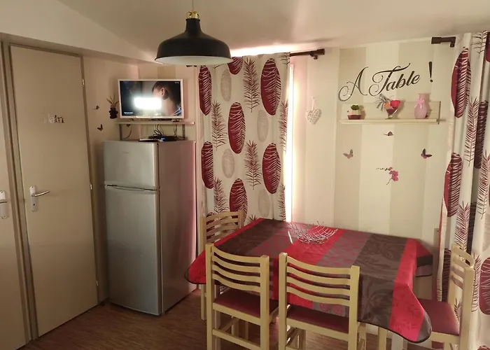 مكان تخييم Mobilhome Proche Des Plages